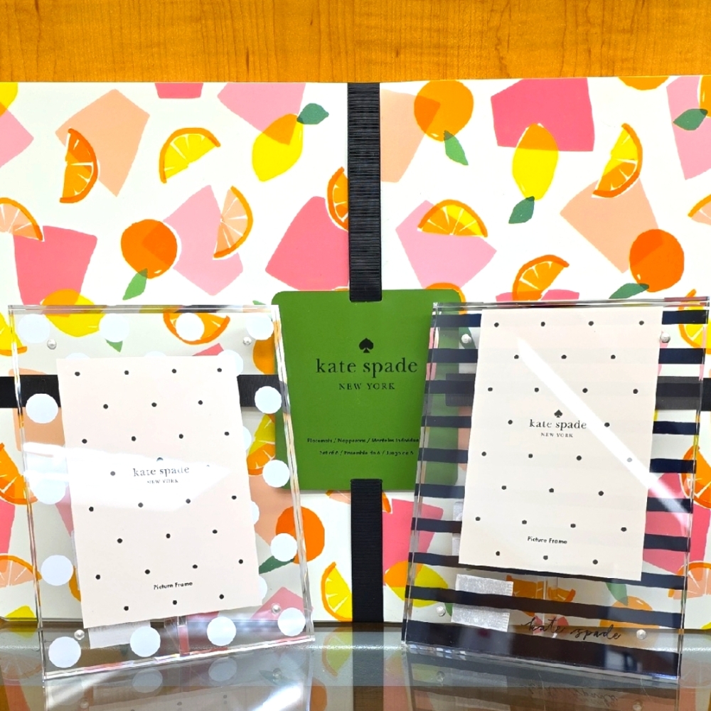 (MOTHER'S DAY) NWT: Kate Spade Acrylic Picture Frames (IN STRIPED ONLY)